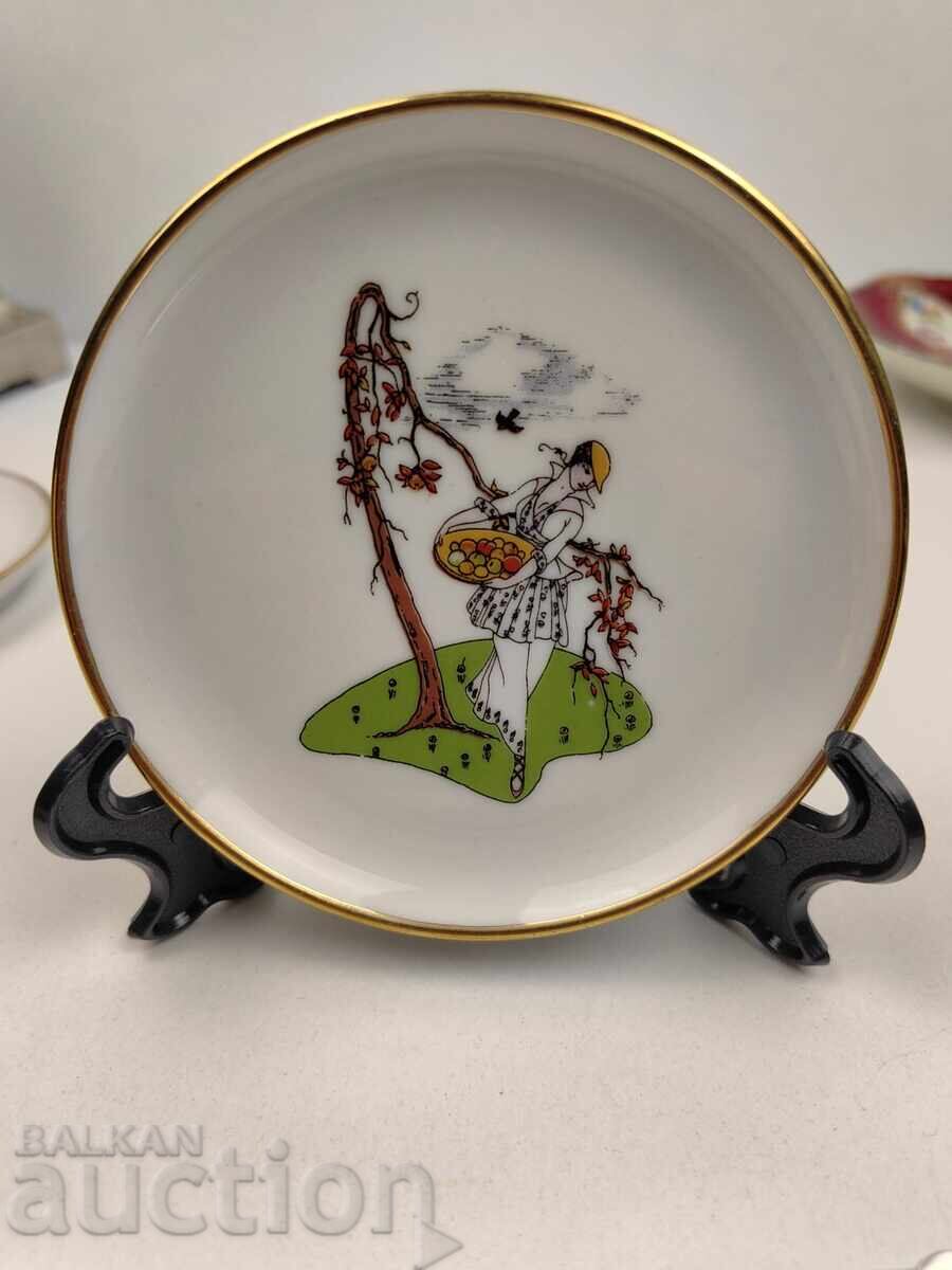 ARTĂ COLECȚIONABILĂ PORȚELAN MIC FARFURIE FARFURIE