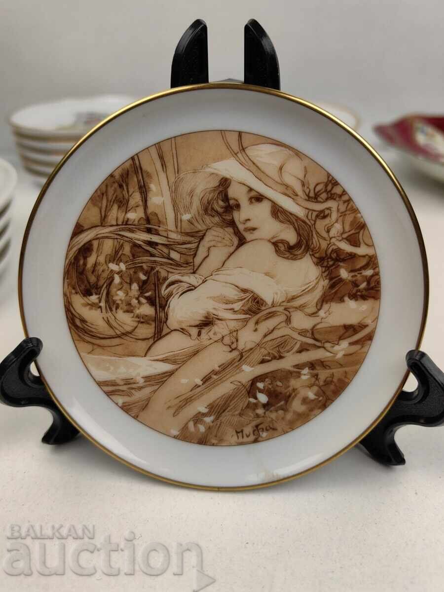 KOLEKTSIYA ALFONS MUKHA, MARKOVA, MALKA PORTSELANOVA CHINIĬKA, CHINIYA