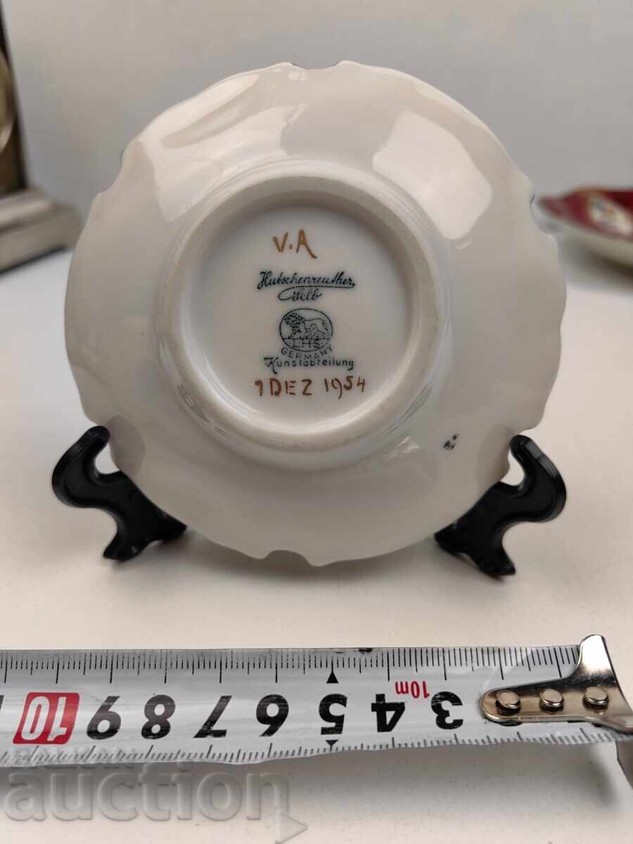 COLECȚIONAR MARCA MICĂ PORȚELAN FARFURIE FARFURIE cu preț € 9.00 | 17.60 BGN