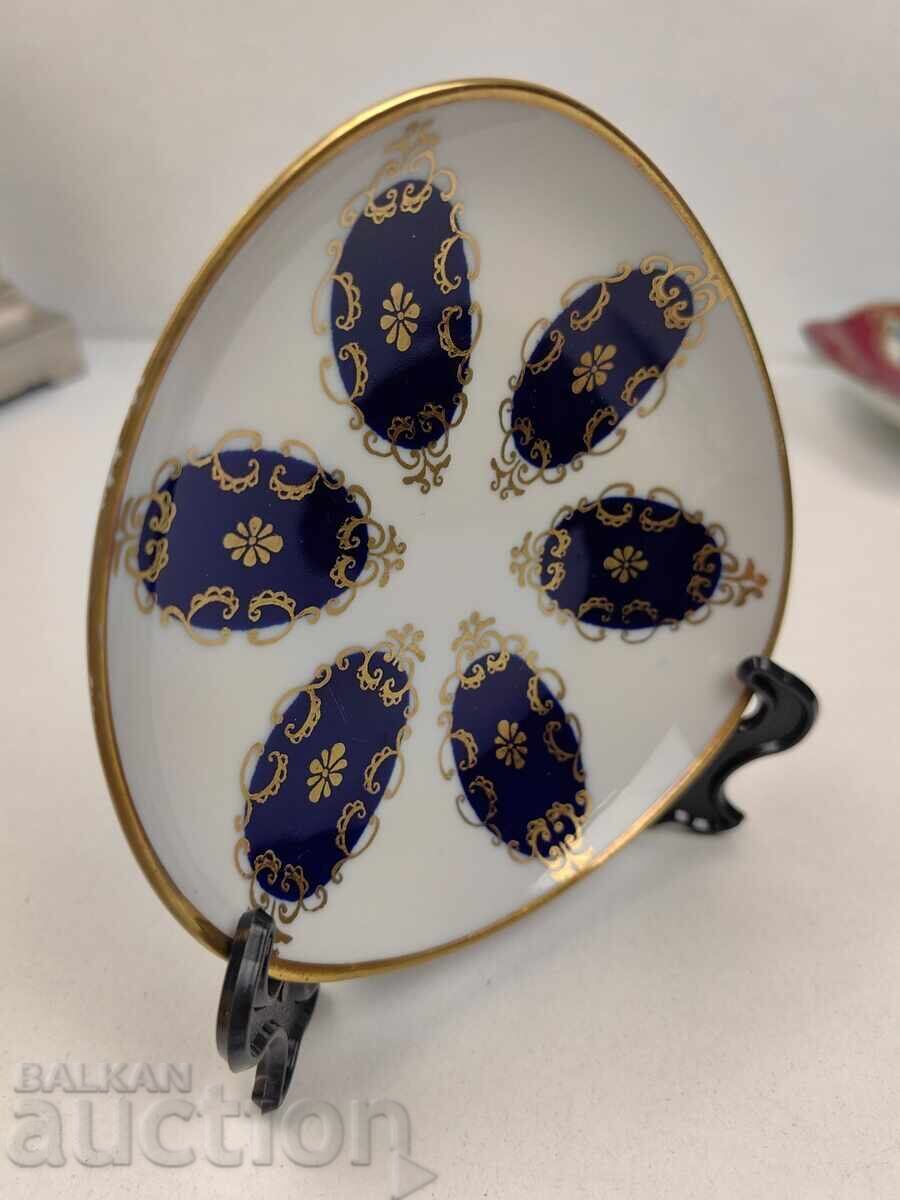 COLECȚIONAR MARCA MICĂ PORȚELAN FARFURIE FARFURIE COLECȚIONAR MARCA MICĂ PORȚELAN FARFURIE FARFURIE