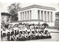 În fața Mausoleului din Sofia, anii 1970