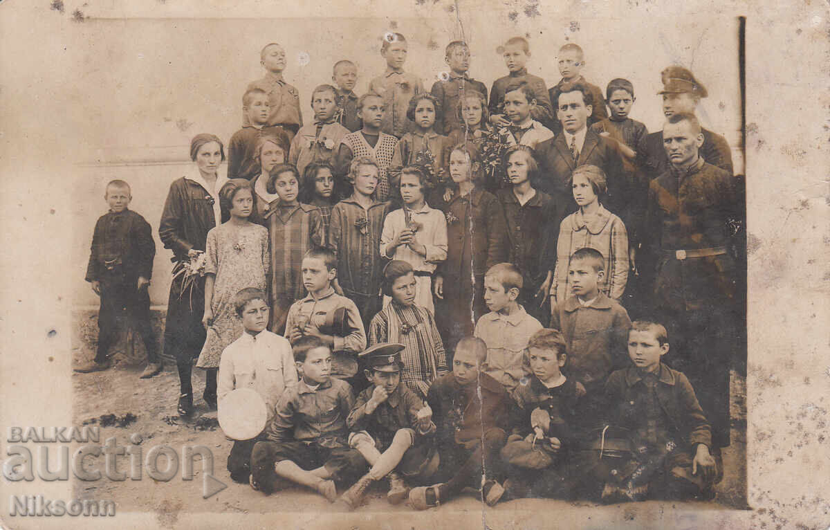 Λομ, 1925, μαθητές