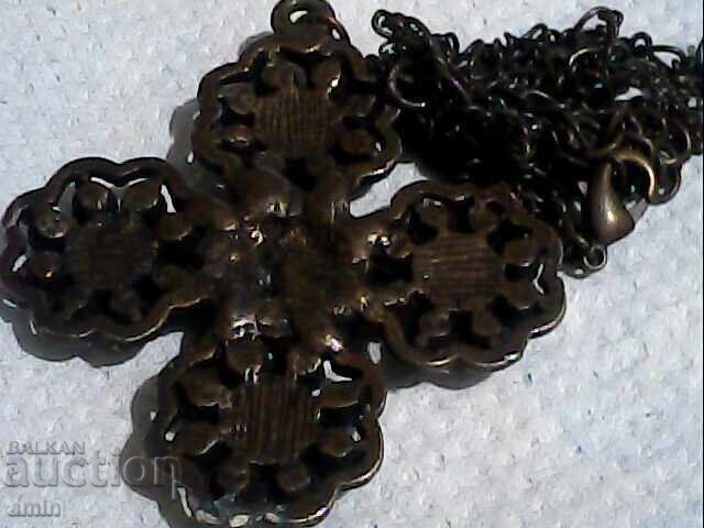 Auction  Old necklaces