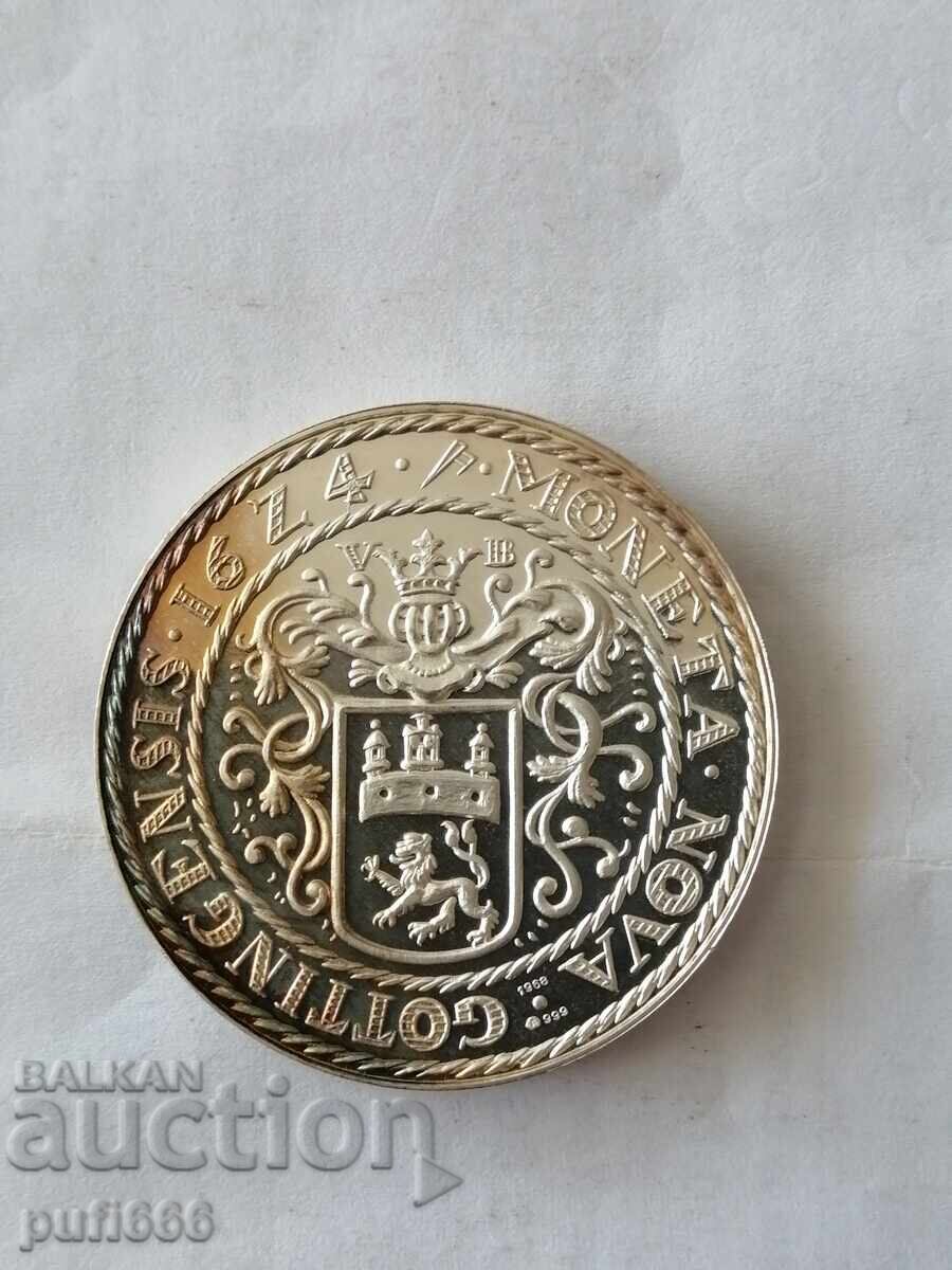 Талер Рестрайк с цена € 120.00 | 234.70 лв.