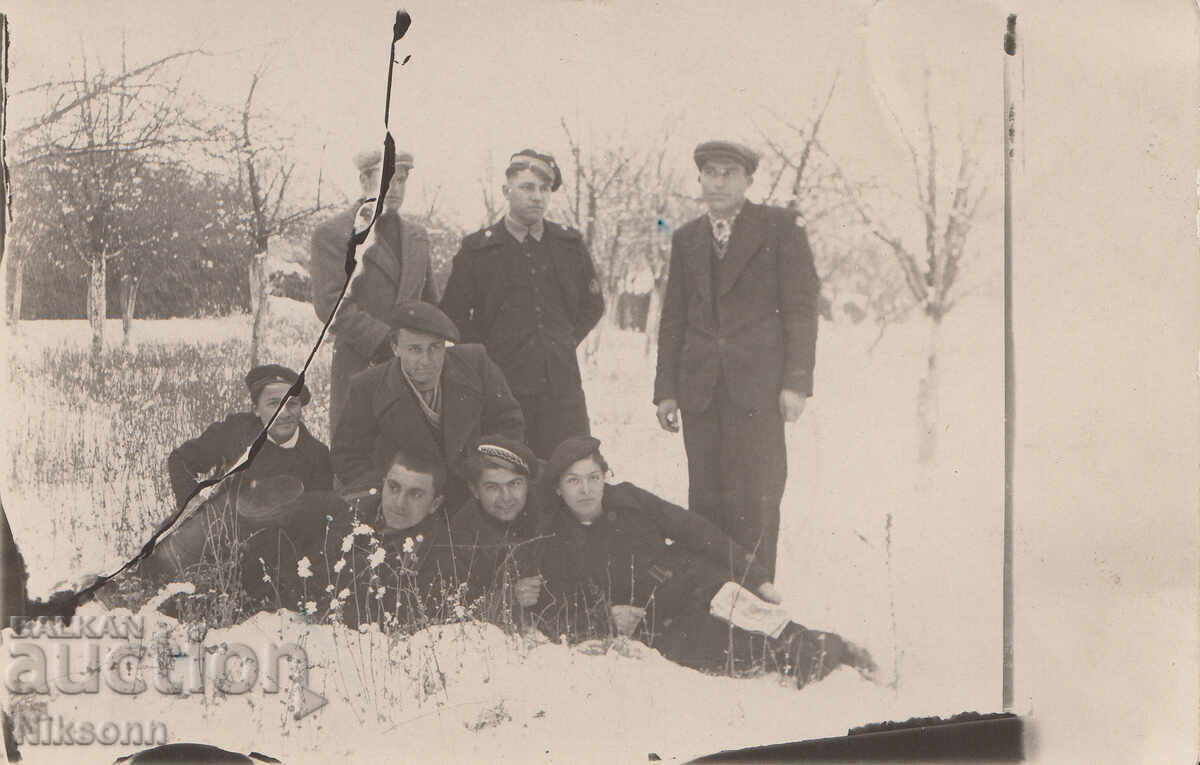 Бъзовец, 1937 г. Бъзовец, 1937 г.
