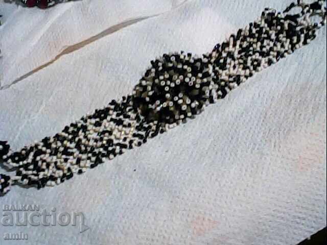 Lot de brățări cu mărgele și colier pentru fetițe cu preț € 6.00 | 11.73 BGN