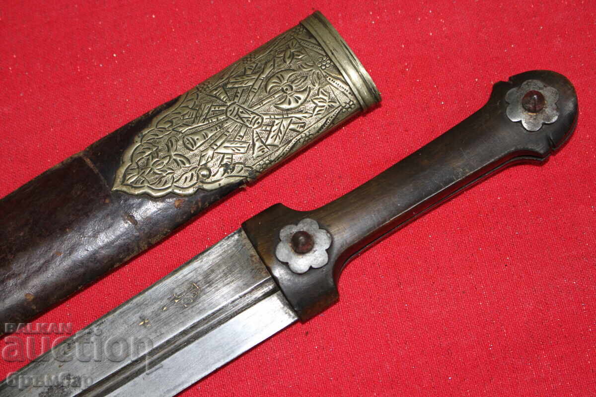 Ottoman dagger khanjar kinzhal. Gold on the handle with price € 690.00 | 1349.52 BGN