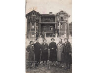 Beautiful twin house with "Milka" inscriptions