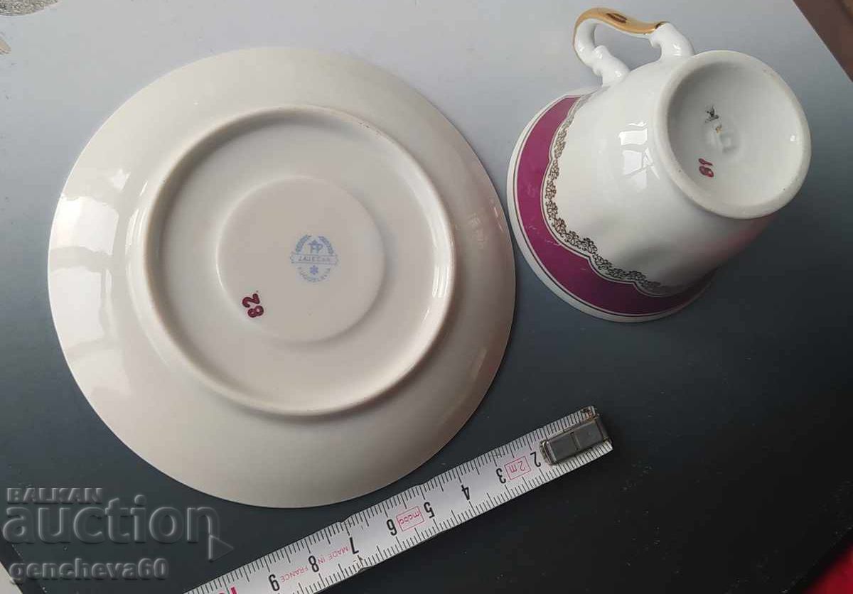 Аукцион Порцеланова чашка за допълване