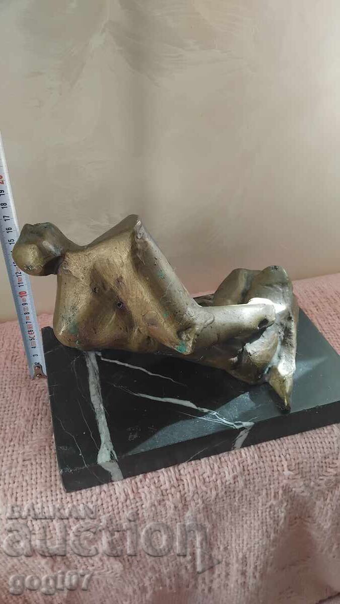 Masivă sculptură din bronz figurină - 6