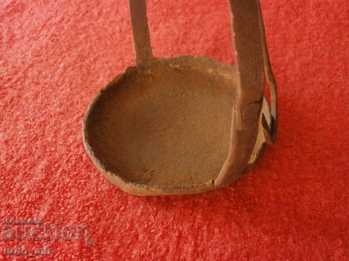 СТАРИННА КОВАНА МАСЛЕНА ЛАМПА - 7