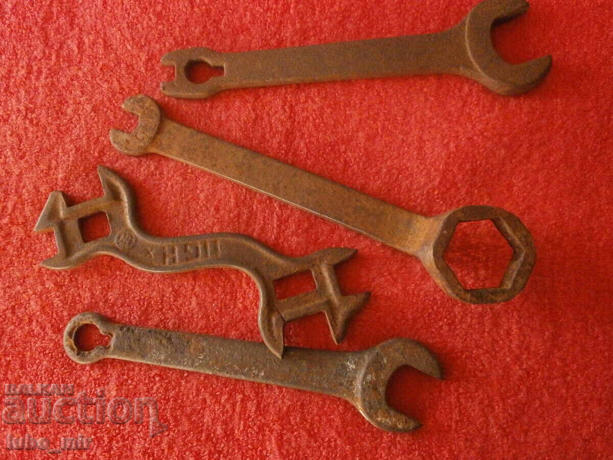 LOT INSTRUMENTE VECHI - INTERIOR - 6