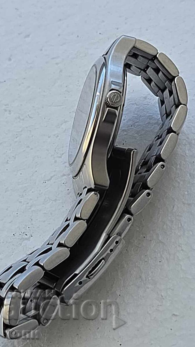 Аукцион CANDINO SWISS MADE QUARTZ SAPPHIRE РЯДЪК НЕ ЗНАМ ДАЛИ РАБОТИ