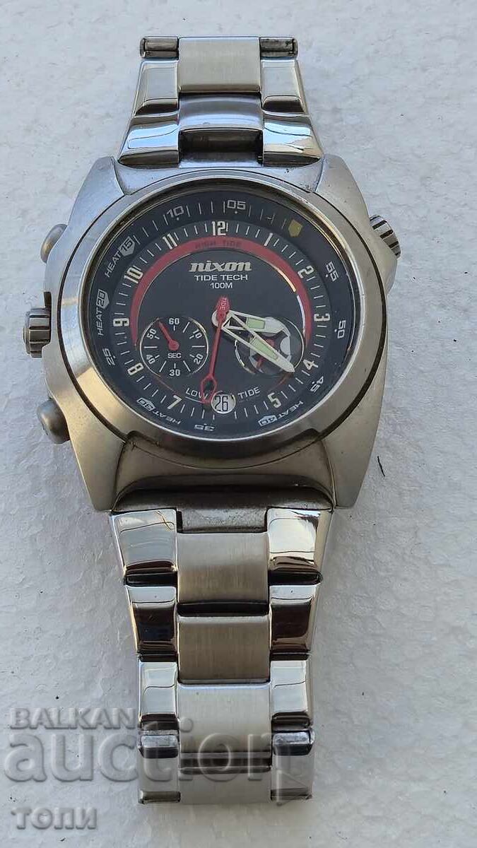 NIXON CHRONOGRAPH QUARTZ JAPAN RARE WORKING BZTS !!!!