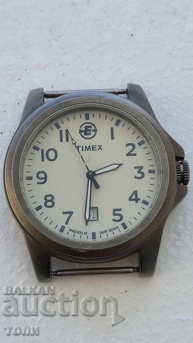 TIMEX QUARTZ RARE I DON'T KNOW IF THE BZC WORKS !!!!