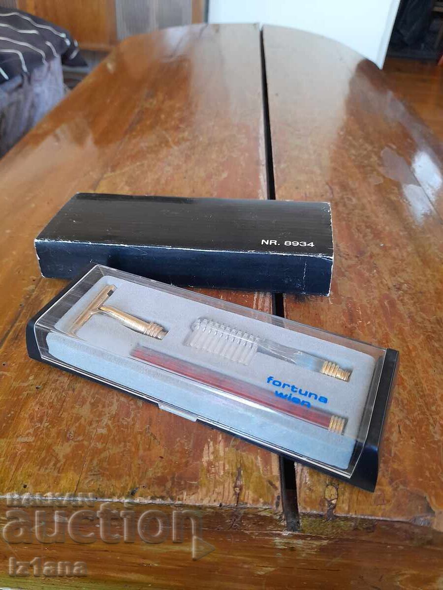 Set de igienă personală Fortuna Wien cu preț € 27.00 | 52.81 BGN