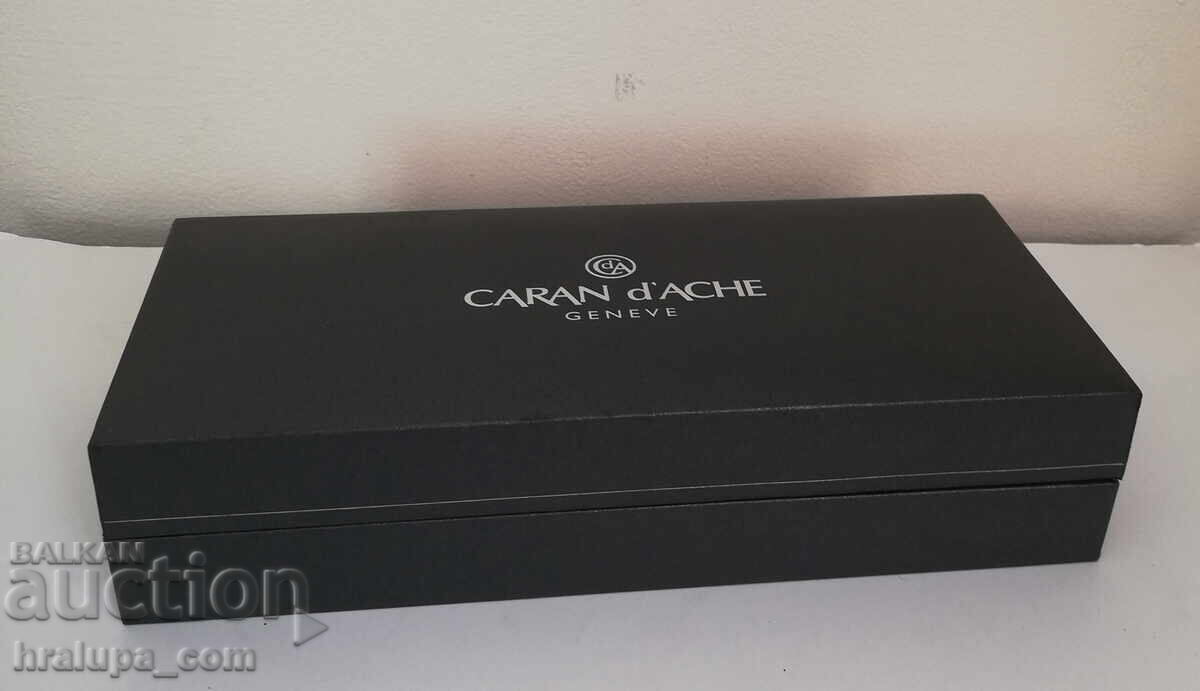 Licitație Cutie pentru stilou Caran d'ache Licitație Cutie pentru stilou Caran d'ache