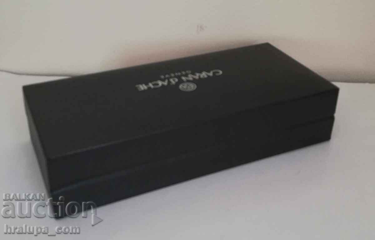 Livrarea Cutie pentru stilou Caran d'ache Livrarea Cutie pentru stilou Caran d'ache