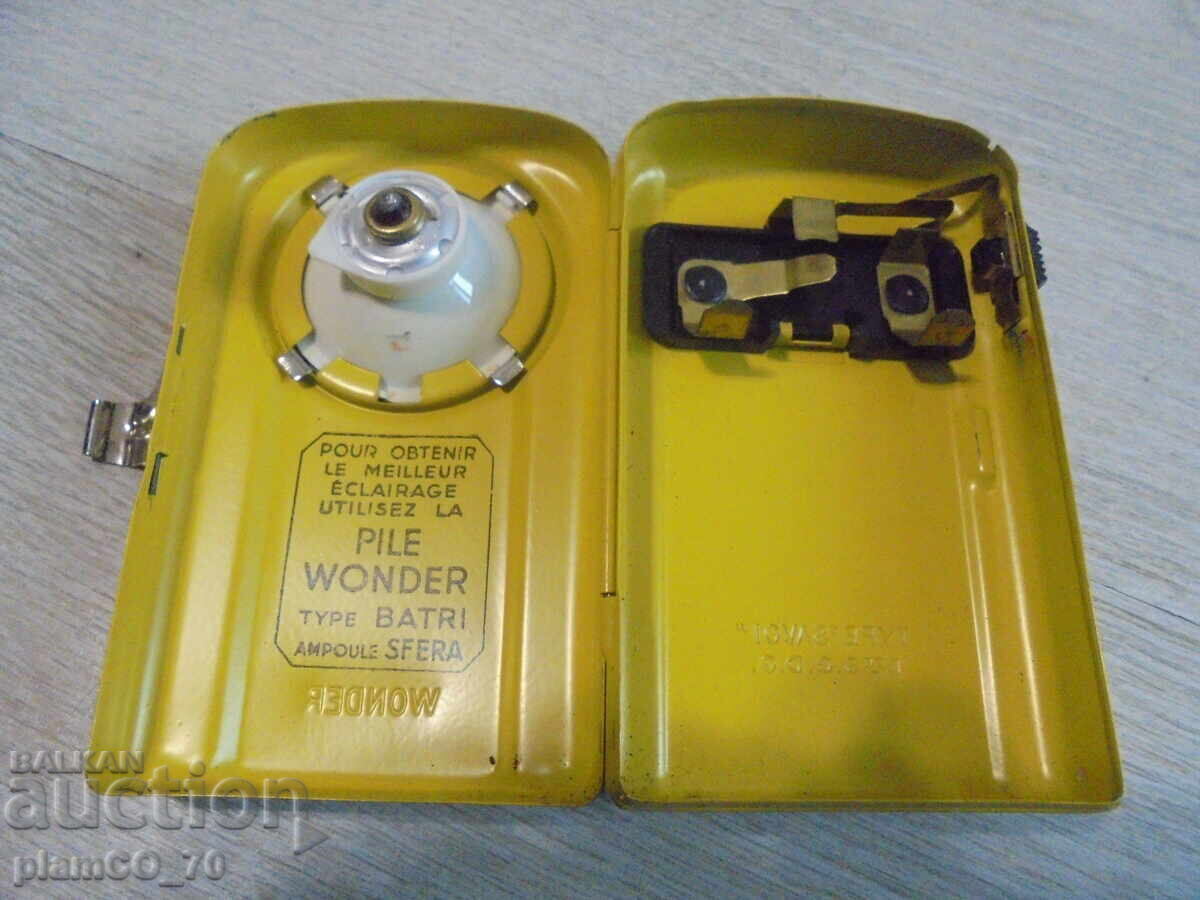 Παράδοση №*8525 Ρετρό φακός WONDER Type SAVOY – Vintage Γαλλία Παράδοση №*8525 Ρετρό φακός WONDER Type SAVOY – Vintage Γαλλία