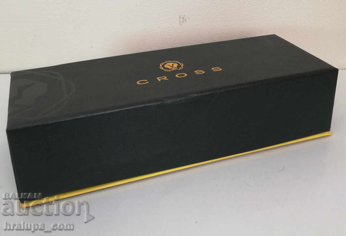 Кутия за писалка химикалка Cross с цена € 15.00 | 29.34 лв.