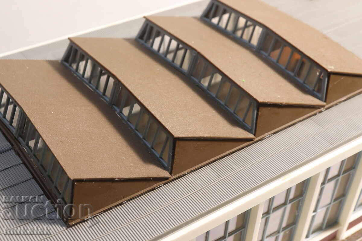 FALLER? KIBRI? VOLLMER    H0 1/87  СГРАДА    ВАГОН  ВЛАК  ЖП - 6