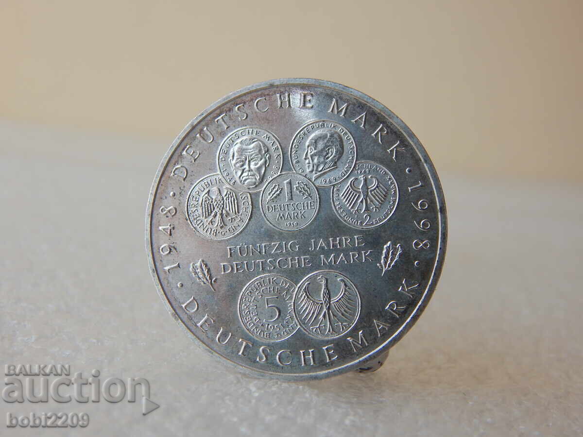 Monedă de argint 925 10 Deutsche Mark 1948-1998 50 de ani D.M cu preț € 44.22 | 86.49 BGN