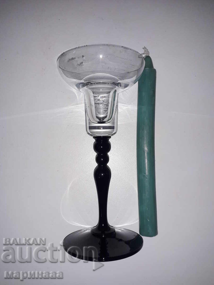 Candelabru cu lumânare. Sticlă subțire cu preț € 3.50 | 6.85 BGN Candelabru cu lumânare. Sticlă subțire cu preț € 3.50 | 6.85 BGN