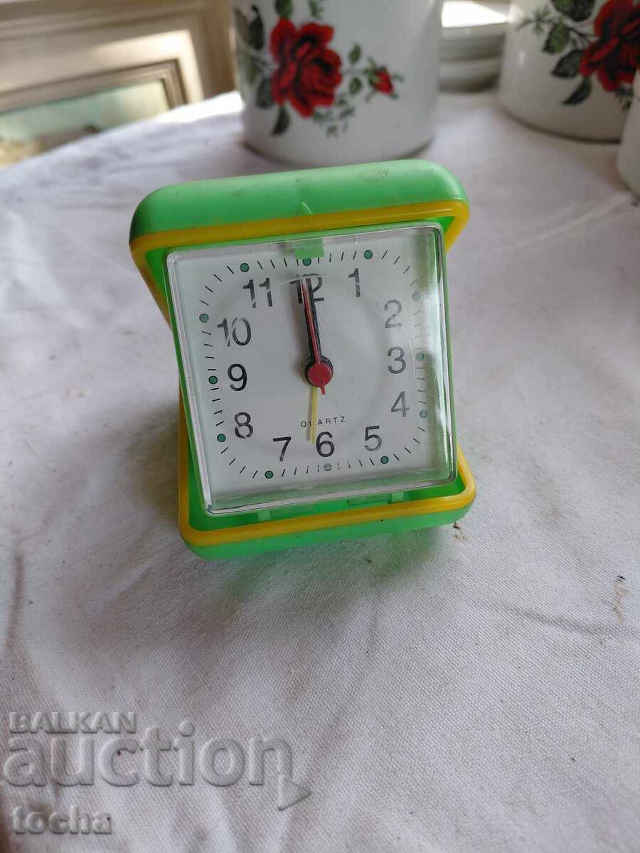 Mini ceas deșteptător, turistic