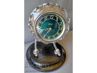 Стъклен настолен часовник Маяк Зелен циферблат