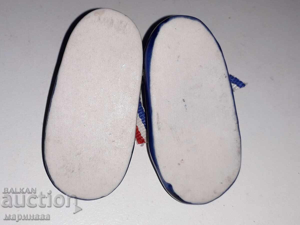Licitație SUVENIR. PORȚELAN. OLANDA Licitație SUVENIR. PORȚELAN. OLANDA