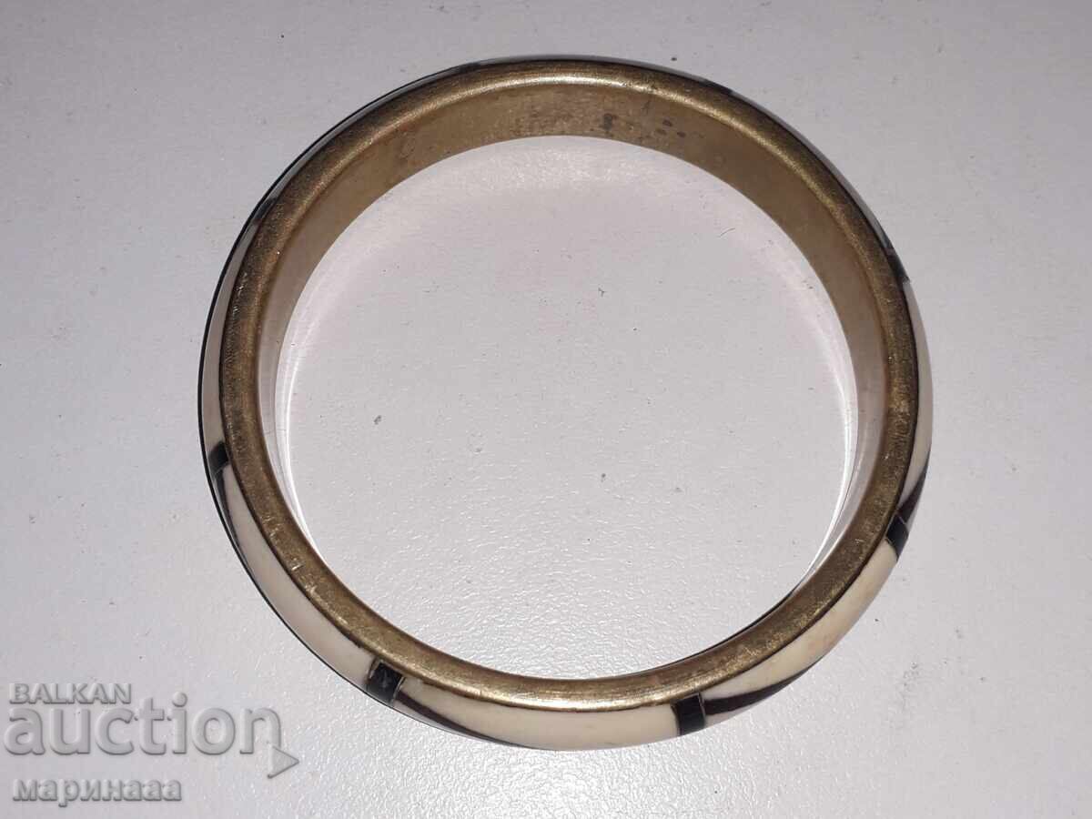 GRYVNA. Bone, Brass with price € 3.00 | 5.87 BGN GRYVNA. Bone, Brass with price € 3.00 | 5.87 BGN