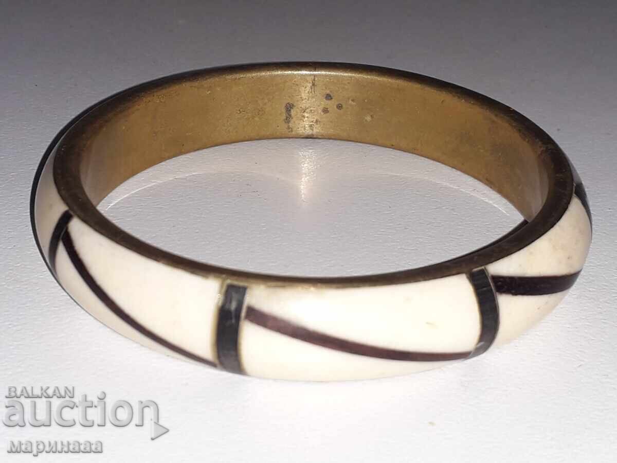 Auction GRYVNA. Bone, Brass Auction GRYVNA. Bone, Brass