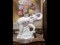 Страхотна огромна антикварна порцеланова фигура