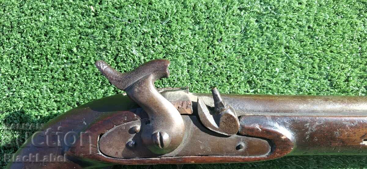 Licitație Pistol britanic cu capsulă