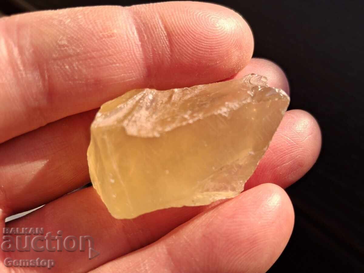 Auction 135 ct natural topaz Auction 135 ct natural topaz