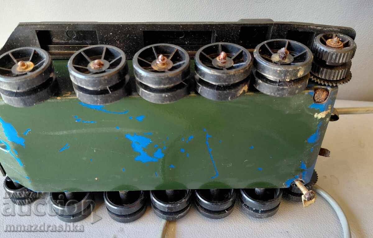 Jucărie tanc din perioada socialistă - 5 Jucărie tanc din perioada socialistă - 5