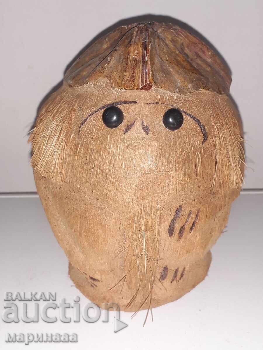 MAIMUȚĂ DIN NUCĂ DE COCOS cu preț € 3.00 | 5.87 BGN MAIMUȚĂ DIN NUCĂ DE COCOS cu preț € 3.00 | 5.87 BGN