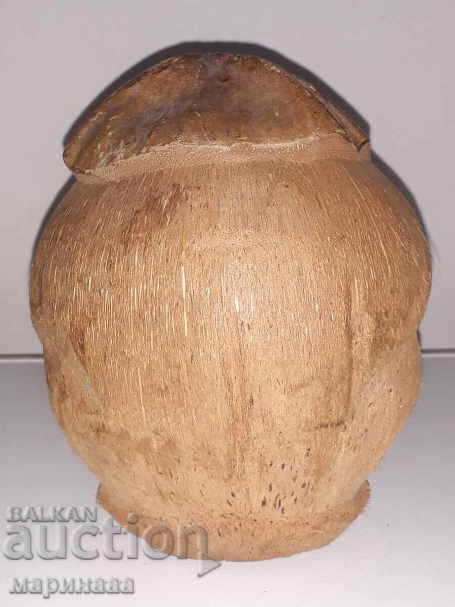 Livrarea MAIMUȚĂ DIN NUCĂ DE COCOS Livrarea MAIMUȚĂ DIN NUCĂ DE COCOS