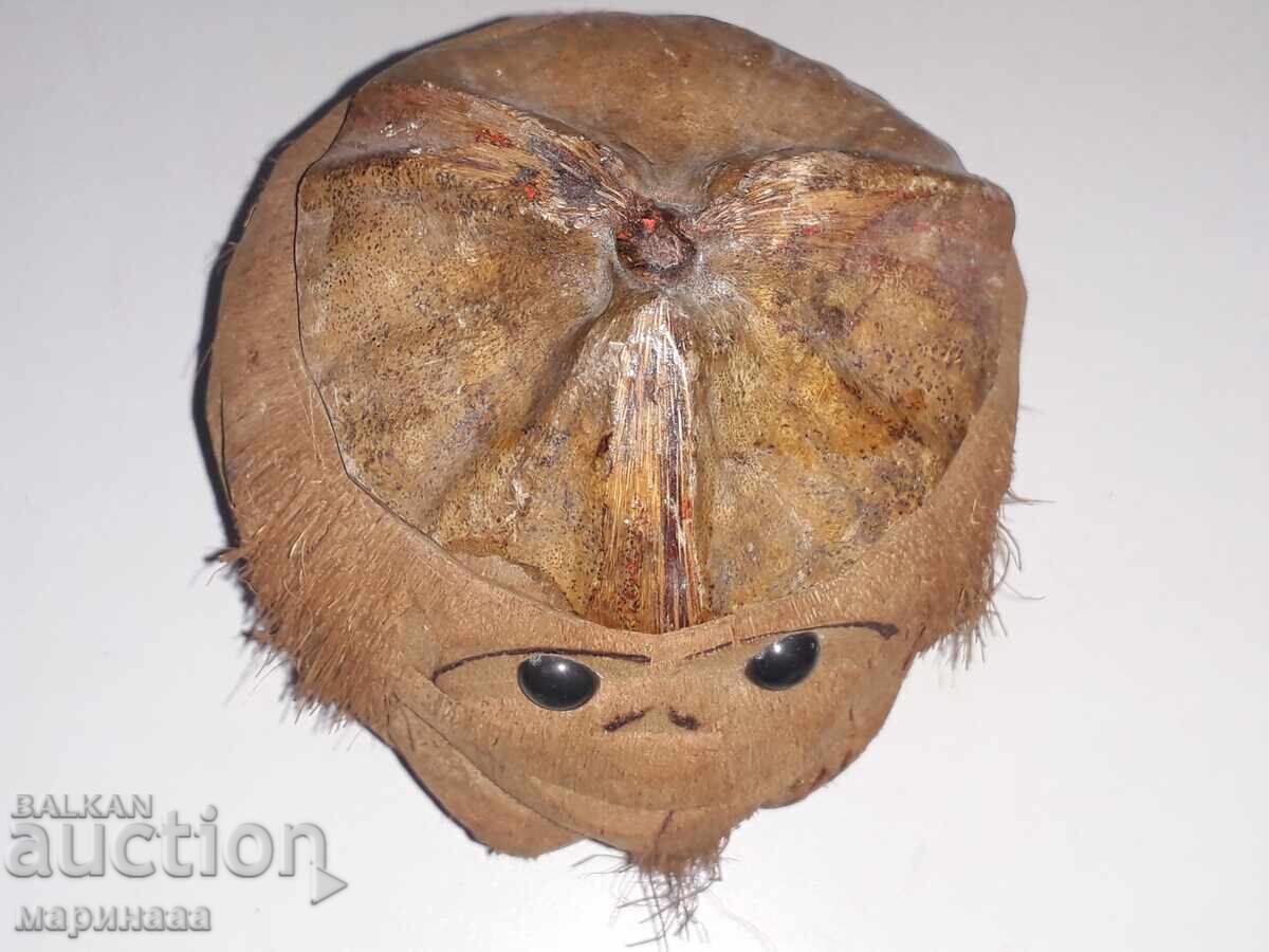 MAIMUȚĂ DIN NUCĂ DE COCOS - 5 MAIMUȚĂ DIN NUCĂ DE COCOS - 5