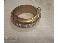 Γκριβιότο-θερμός χρυσόχρωμο και κρύσταλλοι