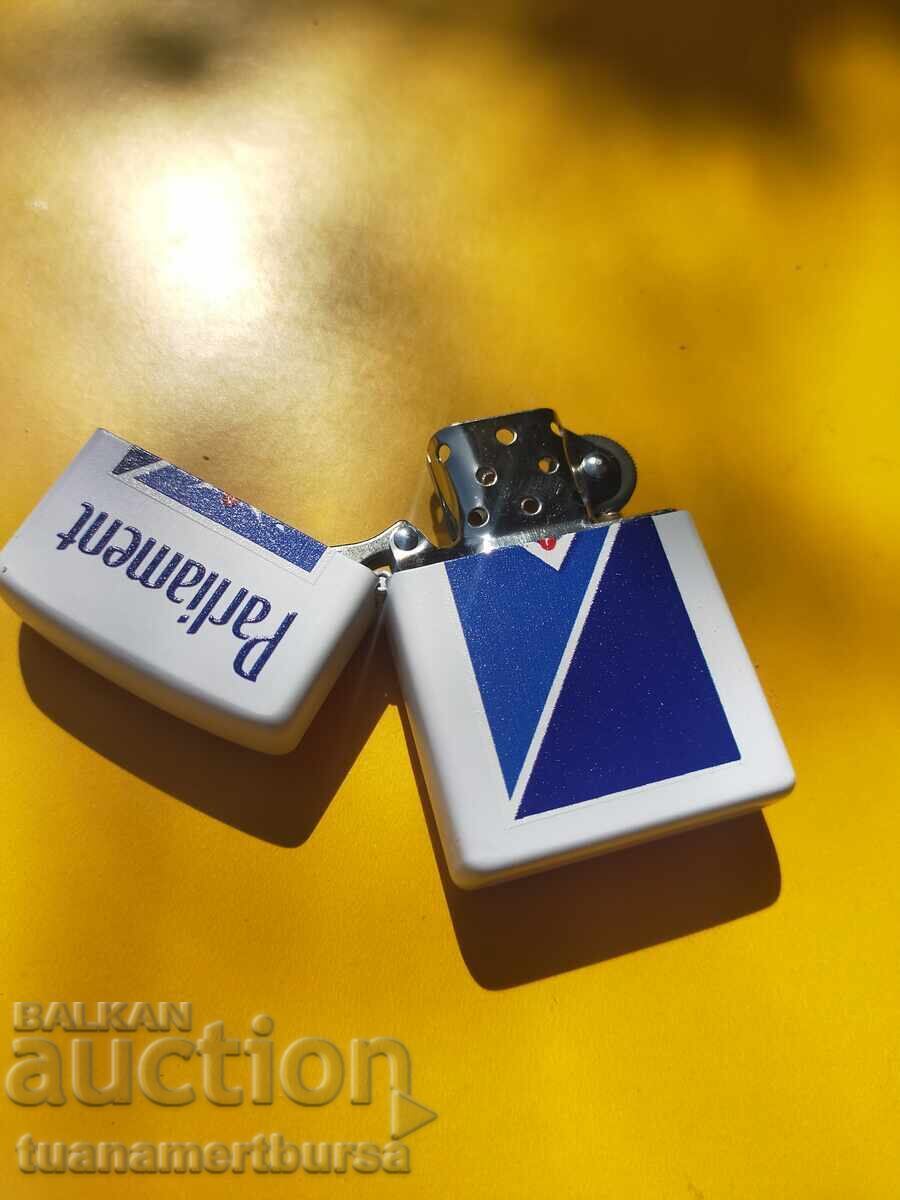 Licitație Brichetă