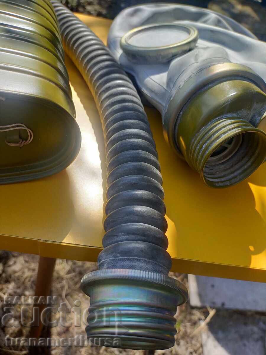 Военна чанта и противогаз - 6