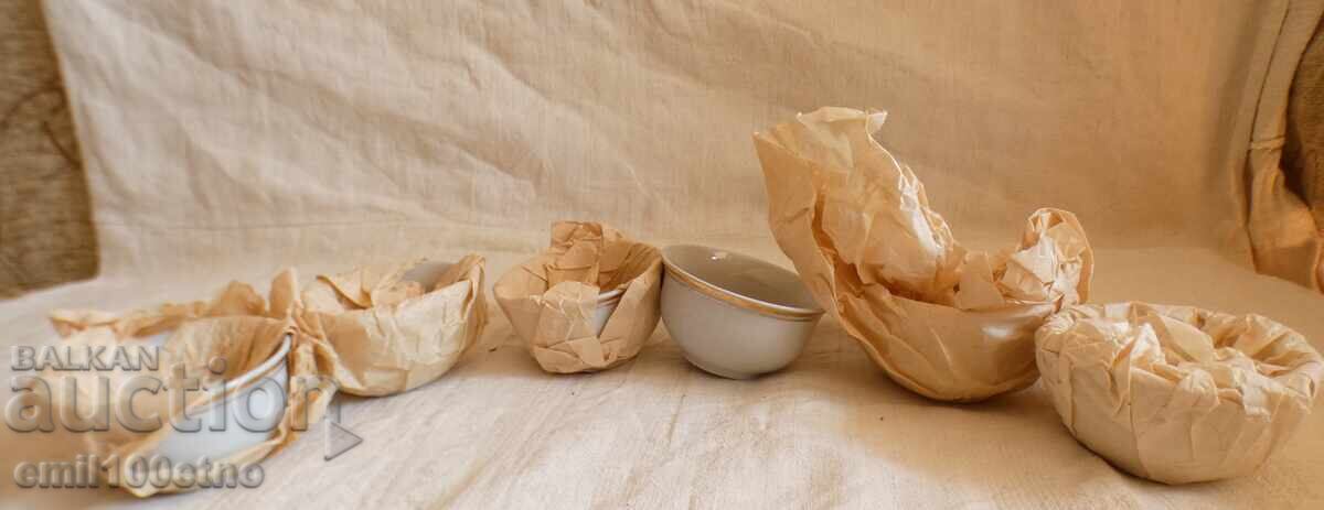 Serviciu de cafea 6 cești tip turcesc fără mânere - Razgrad cu preț € 12.00 | 23.47 BGN Serviciu de cafea 6 cești tip turcesc fără mânere - Razgrad cu preț € 12.00 | 23.47 BGN