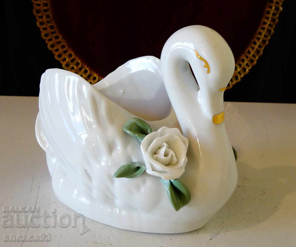 Licitație Lebădă figurină porțelan, bijutieră cu trandafiri, aur