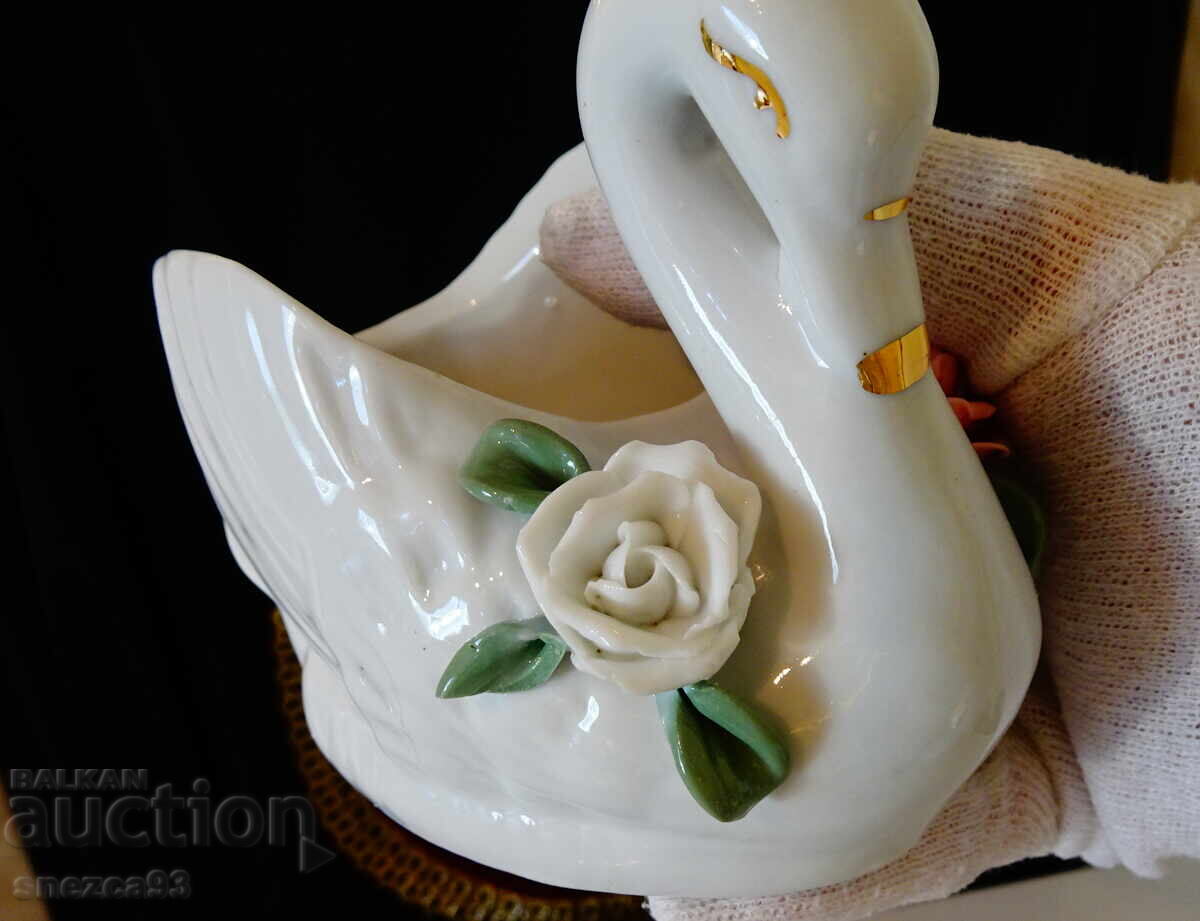 Lebădă figurină porțelan, bijutieră cu trandafiri, aur - 7