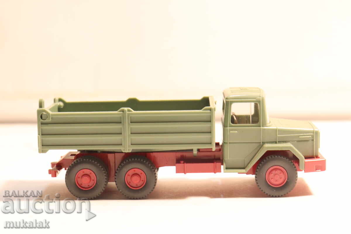 Licitație WIKING HO 1/87 MAGIRUS CAMION BASCULANT MODEL MAȘINĂ
