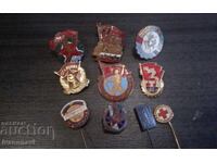 Vechi insigne și semne din perioada socialistă timpurie