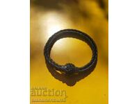 Кожена гривна