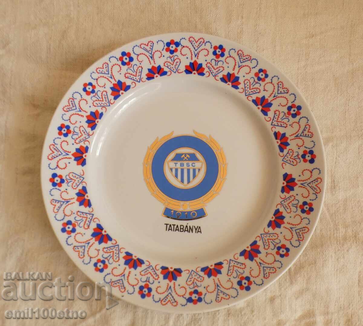 Farfurie Club Sportiv și de Fotbal Tatabánya Ungaria Hollohaza