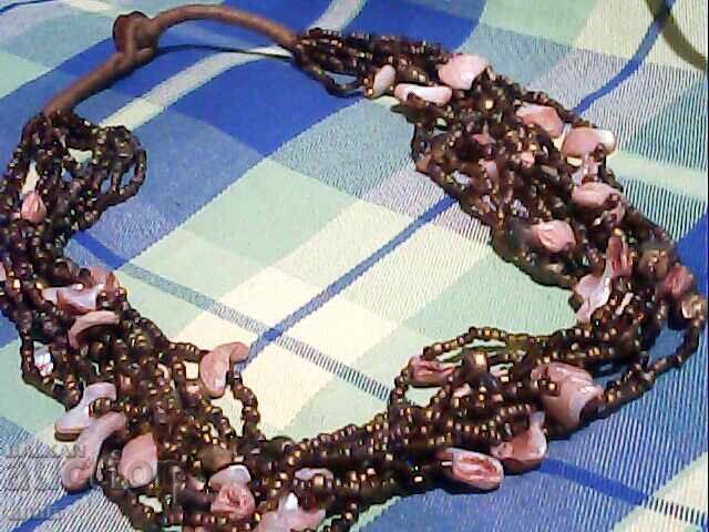 Livrarea Set colier și brățară din mărgele, șapte culori Livrarea Set colier și brățară din mărgele, șapte culori